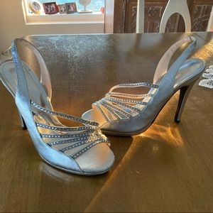 Brand New Silver Rhinestone Caparros dress sandals sz 9.5